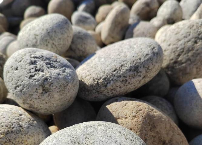 Купить речную и морскую гальку напрямую у производителя с доставкой  купить в Брянске от производителя, без посредников