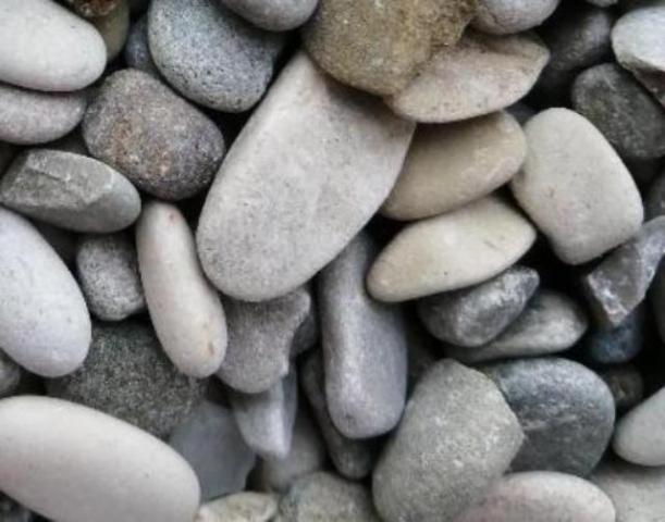 Где заказать гальку и каменную крошку с доставкой?  в Брянске