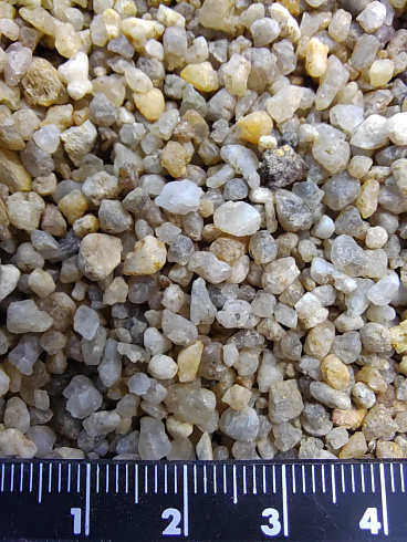 Кварцевый песок для площадок фр. 2-5 мм.  купить в Брянске фото Камень Клуб
