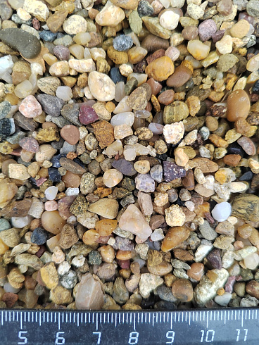 Галька речная окат (рыжая) фр.3-5 мм купить в Брянске 