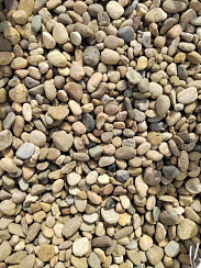 Kamenclub.ru: Галька речная окат рыжая фр. 20-40 мм. купить  в Брянске галька речная окатанная рыжая желтая серая округлая речная галька 5000 руб/т   фото КАМЕНЬ КЛУБ