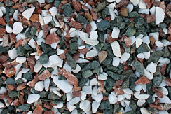 Kamenclub.ru: Мраморная крошка (щебень крошка микс: белый-зеленый-розовый) фр. 3-5 мм.  купить в Брянске мрамор белый, зеленый, розовый мраморная декоративная крошка каменная 12000 руб/т   фото КАМЕНЬ КЛУБ