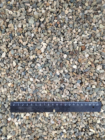 Kamenclub.ru: Галька речная окат (серая) фр.5-10 мм купить  в Брянске галька речная серая, серый, темно-серый, светло-серый, коричневый речная окатанная галька декоративная ландшатфная 5000 руб/т   фото КАМЕНЬ КЛУБ