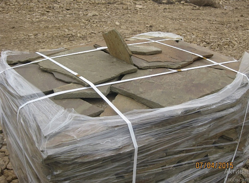 Kamenclub.ru: Песчаник пластушка серо-зеленый (4,0 см- 5,0 см)  купить в Брянске песчаник серо-зеленый, серый, зеленый песчаник рваный ландшафтный колотый 9000 руб/м3   фото КАМЕНЬ КЛУБ