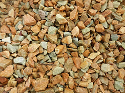 Kamenclub.ru: Щебень крошка желтый (ЗЛАТОЛИТ) фр. 3-5 мм.  купить в Брянске златолит золотистый, бежевый, желтый мрамор 12 000 руб/т   фото КАМЕНЬ КЛУБ