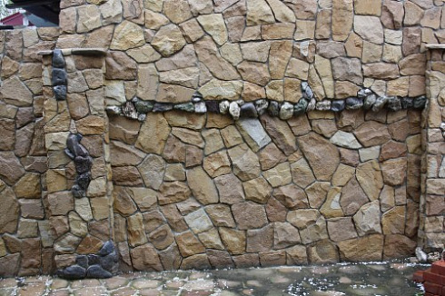 Kamenclub.ru: Песчаник колотый для облицовки (фр. 2-3 см)  купить в Брянске песчаник бежевый серый рыжий песчаник строительный 5000 руб/т   фото КАМЕНЬ КЛУБ