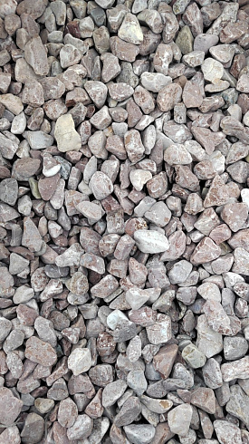 Kamenclub.ru: Мраморная крошка (щебень галтованный розовый) фр.20-40 мм.  купить в Брянске мрамор розовый, красный оголтованный округлый щебень  15000 руб/т   фото КАМЕНЬ КЛУБ
