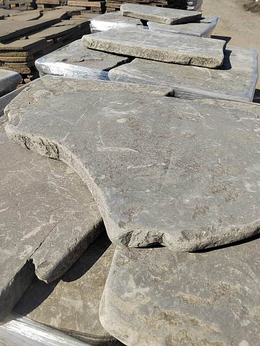 Kamenclub.ru: Песчаник галтованный для облицовки (фр. 2-5 см)  купить в Брянске песчник рыжий желтый серый песчаник окатанный речной 6 000 руб/т   фото КАМЕНЬ КЛУБ