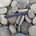Kamenclub.ru: Галька речная плоская (серо-белая) фр. 70-120 мм. купить  в Брянске галька галечник речной серый, белый окатанная плоская  природная галька 9000 руб/т   фото КАМЕНЬ КЛУБ
