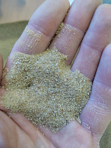 Кварцевый песок для площадок фр. 0,16-0,63 мм.  купить в Брянске фото Камень Клуб