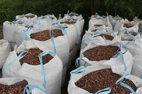 Kamenclub.ru: Мраморная крошка (щебень крошка розовый) фр. 20-40 мм.  купить в Брянске мрамор розовый, красный мраморная крошка декоративная 11000 руб/т   фото КАМЕНЬ КЛУБ