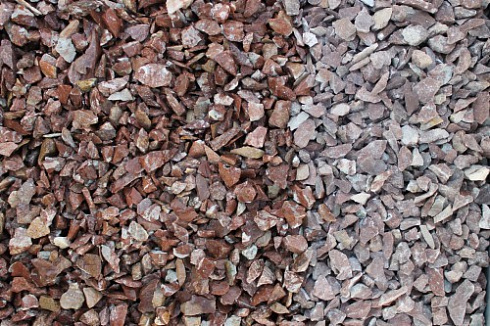 Kamenclub.ru: Мраморная крошка (щебень крошка розовый) фр. 10-20 мм.  купить в Брянске мрамор розовый, красный каменная декоративная крошка ландшафтная 11000 руб/т   фото КАМЕНЬ КЛУБ