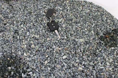 Kamenclub.ru: Щебень крошка зеленый (змеевик) фр. 5-10 мм  купить в Брянске змеевик зеленый, салатовый ландшафтный декоративный щебень крошка 7 200 руб/т   фото КАМЕНЬ КЛУБ