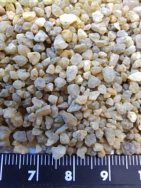 Кварцевый песок для водоподготовки фр. 1,6-3 мм.  купить в Брянске фото Камень Клуб