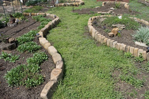 Kamenclub.ru: Песчаник для строительства и кладки блочный (фр 100-200 мм)  купить в Брянске песчаник бежевый серый рыжий валун мелкий для строительства песчаник 6500 руб/т   фото КАМЕНЬ КЛУБ