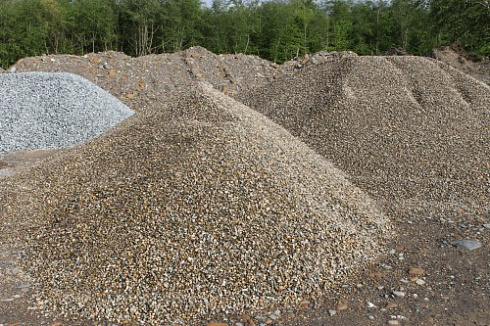 Kamenclub.ru: Галька окат (серо-желтая) фр.10-20 мм. купить  в Брянске галька серо-желтая, рыжая, серый речная окатанная округлая галька 5000 руб/т   фото КАМЕНЬ КЛУБ