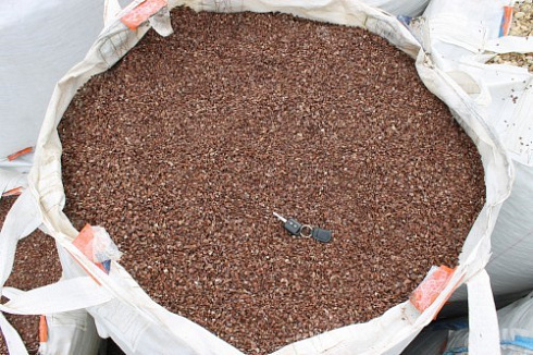 Kamenclub.ru: Мраморная крошка (щебень крошка розовый) фр. 5-10 мм.  купить в Брянске мрамор розовый, красный щебень колотый ландшафтный декоративный  11000 руб/т   фото КАМЕНЬ КЛУБ