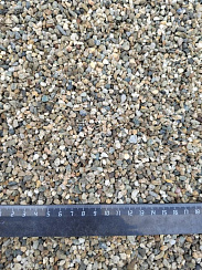 Kamenclub.ru: Галька речная окат (серая) фр.3-5 мм купить  в Брянске галька речная серая бежевый темно-серый окатанный речной камень округлый 9500 руб/т   фото КАМЕНЬ КЛУБ