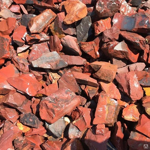 Kamenclub.ru: Щебень крошка красный (ЯШМА) фр. 5-10 мм.  купить в Брянске крошка каменная яшмы красный, бордовый, темно-красный декоративная крошка ландшафтная каменная яшмоидная 8500 руб/т   фото КАМЕНЬ КЛУБ