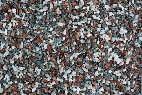 Kamenclub.ru: Мраморная крошка (щебень крошка микс: белый-розовый) фр. 10-20 мм.  купить в Брянске мрамор белый, розовый каменный декоративный ландшафтный щебень 12000 руб/т   фото КАМЕНЬ КЛУБ