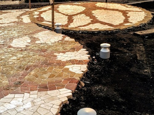 Kamenclub.ru: Песчаник брусчатка (Готика) art PSG-L-01  купить в Брянске    2300 руб/кв.м   фото КАМЕНЬ КЛУБ